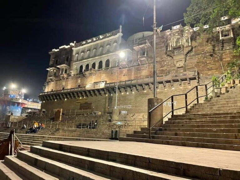 Full-day private Varanasi tour with AC car, boat & Sarnath - Ganges sunrise boat ride: what to expect and what to notice