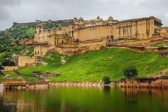 Golden Triangle with Wildlife and Royal Castle Stay - Day 3: Ranthambore morning safari, then Talabgaon Castle overnight