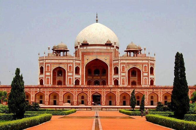 Golden Triangle with Wildlife and Royal Castle Stay - Day 1 in Delhi: Mughal tombs, Gandhi’s memorial, and four classic landmarks