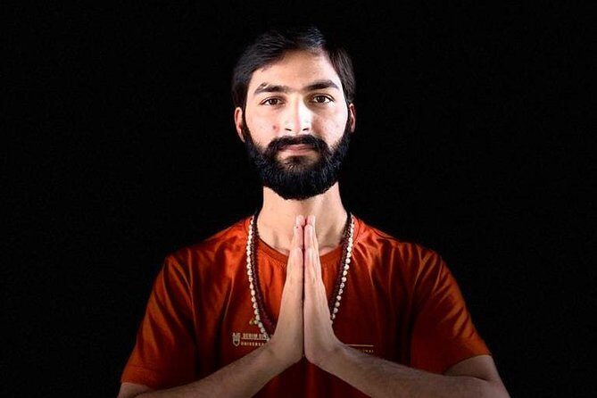 GROUP YOGA CLASS - BEGINNER / ADVANCED - Sunrise Yoga with Ayush in Varanasi - What you do in the 60-minute session (and why the flow is smart)