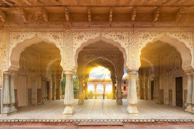 Jaipur Amer Fort, Jal Mahal & Stepwell Private Half-Day Tour - Amer Palace (Amer Fort) is the long stop for a reason
