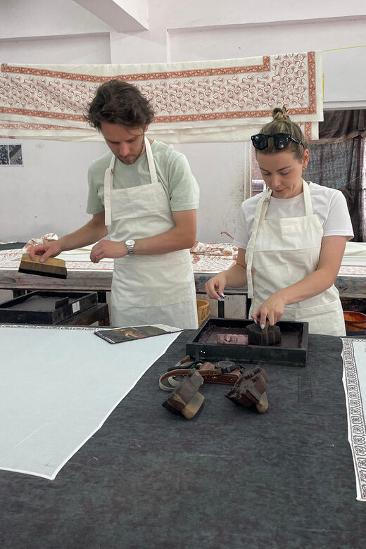 Jaipur: Block Printing Workshop and Hands-on Experience - Meeting the Workshop Team and Settling In Near the City Center