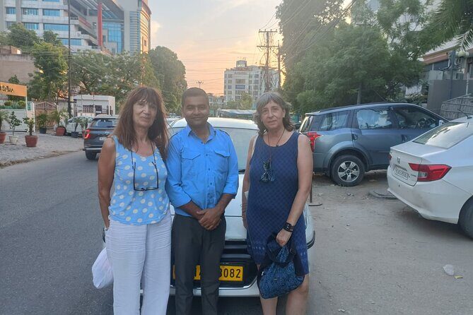Jaipur Car tour with English driver - Meet the English-Speaking Driver and Use the Private Format