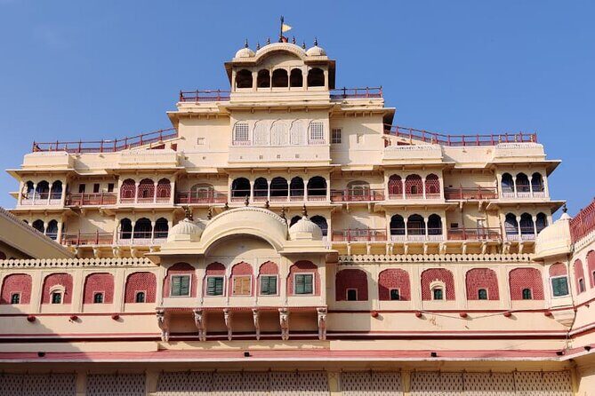 Jaipur City Day Trip from Delhi with Buffet Lunch - Panna Meena ka Kund stepwell: short stop, good payoff