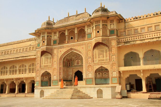 Jaipur Day Trip from Delhi by Car or Train – All Inclusive - Pickup, meeting your guide, and the timing that shapes your day