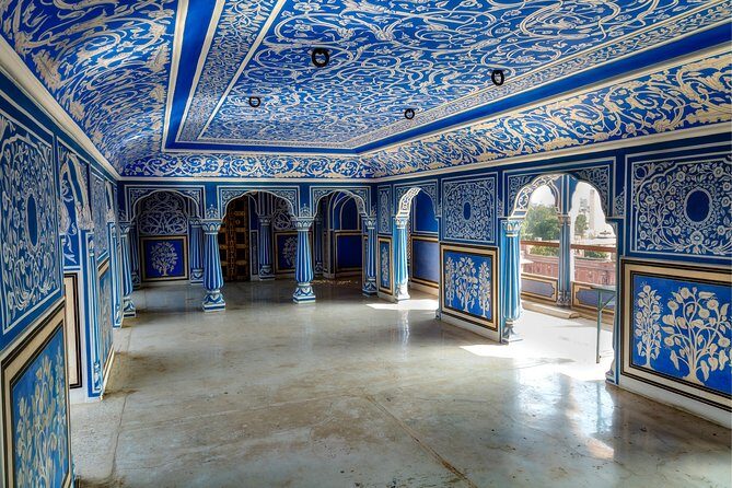 Jaipur Day Trip from Delhi by Car or Train – All Inclusive - Comfort, shoes, and the practical stuff that keeps a long day enjoyable