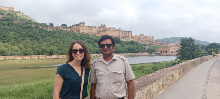Jaipur: Full-Day City Tour with Car, Guide & Skip-the-Line - Lunch at a Local Restaurant: A Real Reset, Not a Rushed Interlude
