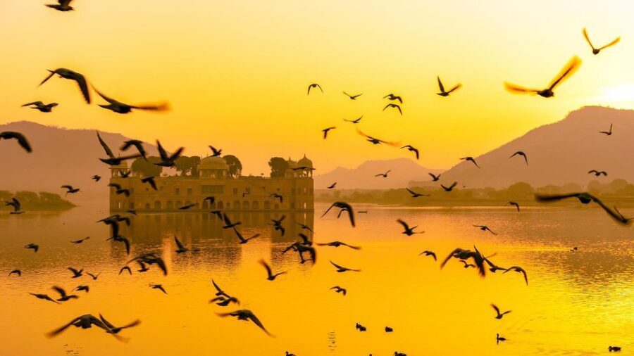 Jaipur: Full-Day Private Sightseeing Tour by Tuk Tuk - City Palace: Where Rajput, Mughal, and European Influences Meet