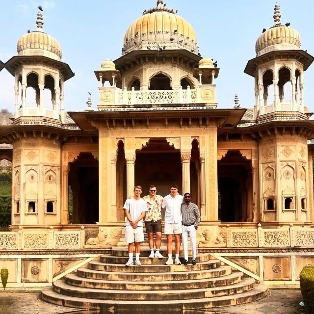 Jaipur: Half-Day Guided Sightseeing Tour with Flower Market - Jal Mahal on Man Sagar Lake: quick photo, big payoff
