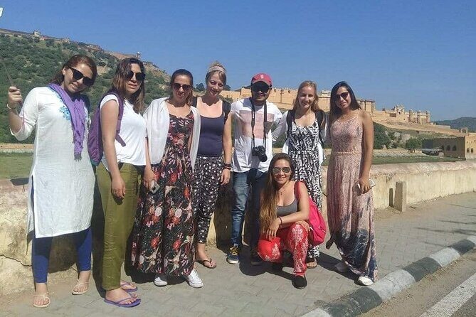 Jaipur Local Sightseeing Tour by Car and Driver - Your full-day itinerary: what each stop gives you (and what to watch for)