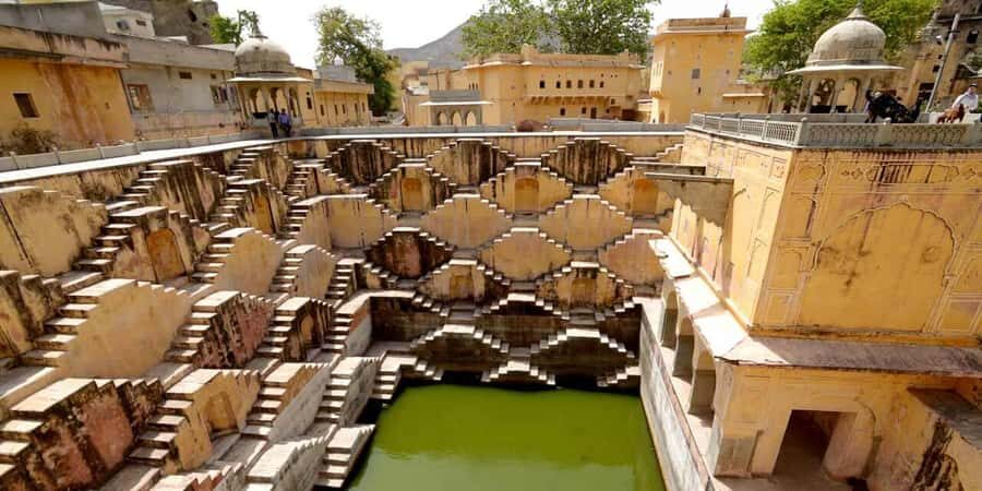 Jaipur: Private Full-Day Sightseeing Tour by Tuk-Tuk - Guides make the day: names you’ll likely meet and what they do well