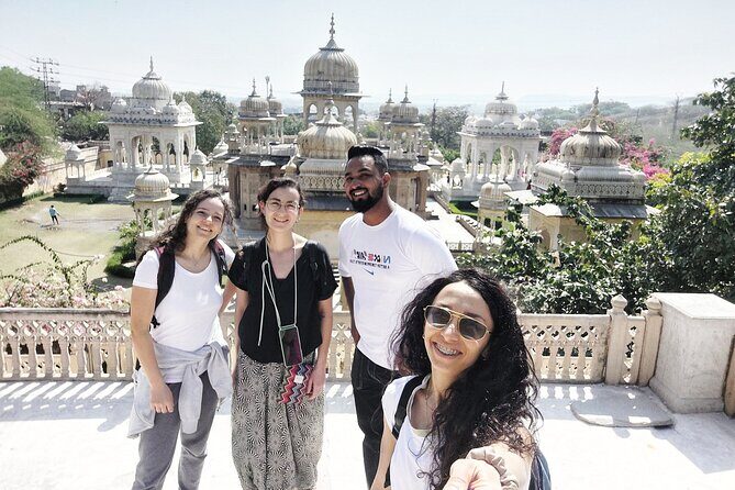 Jaipur Tuk Tuk Sightseeing Tour with Monkey Temple Sunset View - Pickup, private ride, and how to choose tuk-tuk vs AC