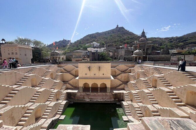 Jaipur Tuk Tuk Sightseeing Tour with Monkey Temple Sunset View - Hawa Mahal: the five-story photo machine (with a plan)