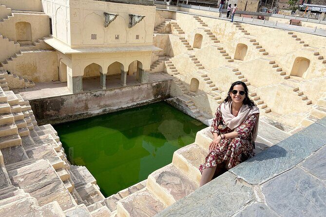 Jaipur Tuk Tuk Sightseeing Tour with Monkey Temple Sunset View - Royal Gaitor Tumbas: a quieter royal stop