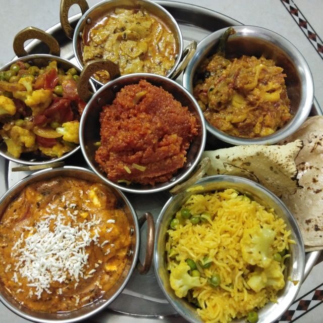 Jodhpur 9 Dishes Cooking Class Experience pickup and drop - The 4-hour flow: pickup, hands-on cooking, sitting down to your meal