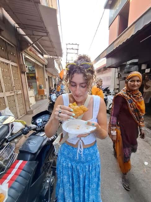 Jodhpur: Blue City Heritage Walking Tour - Blue houses and blue lanes: what to listen for while you walk
