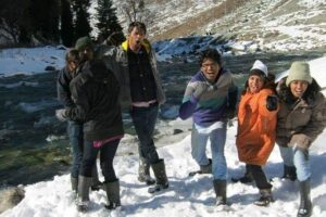 Kashmir Family Tour - 07 Days Includes Accommodation and Private Transport - Sonamarg: Mountain Views Without Turning It Into a Full Production