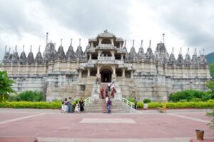 Kumbhalgarh and Ranakpur: Private Day Trip from Udaipur - Morning pickup in Udaipur: the quiet advantage of a 6:00–10:00 AM start