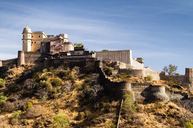 Kumbhalgarh & Ranakpur Day Trip from Udaipur with Guide and Lunch - Kumbhalgarh Fort: The Second-Largest Wall That You Can Actually See
