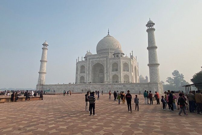Luxury Taj Mahal by super fast train from Delhi all inclusive - The skip-the-line Taj Mahal ticket, and what it means in practice
