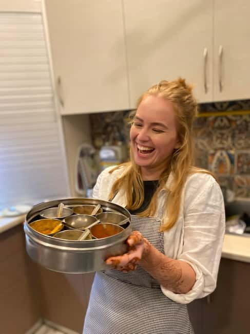 New Delhi: Indian Cooking Class in a Local Home - What you actually do during the 2.5 hours