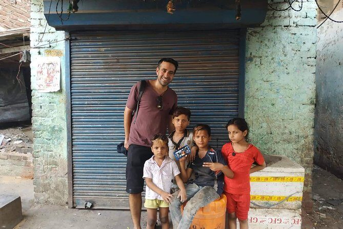 New Delhi Slum Walking Tour - Why Zakhira matters in a short, 2-hour visit