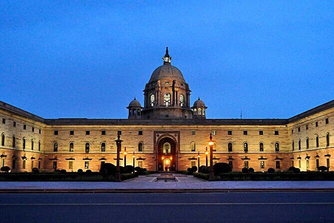 Night View of Delhi Tour - 4 Hrs - Pickup, AC comfort, and Delhi traffic (the part no one jokes about)
