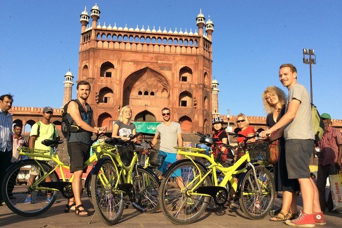 Old Delhi Bike Tour - Khari Baoli and the chai-and-spices payoff