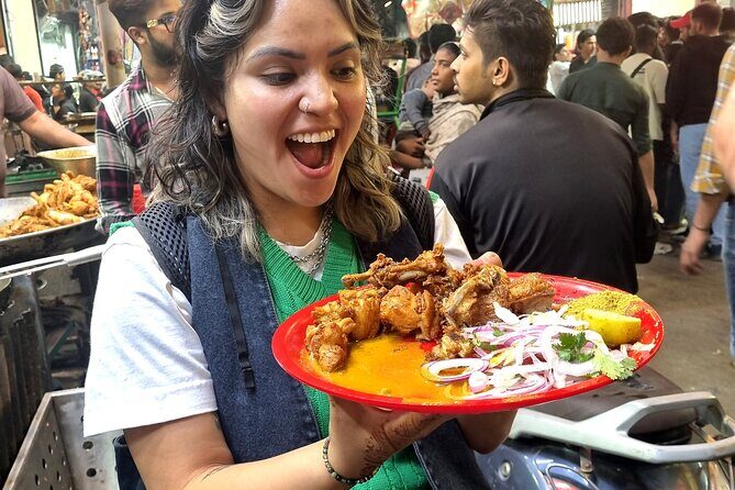 Old Delhi Night Food Tour - Kitchens & Local Stories - Getting oriented before the first bite (start/end and meeting vibe)