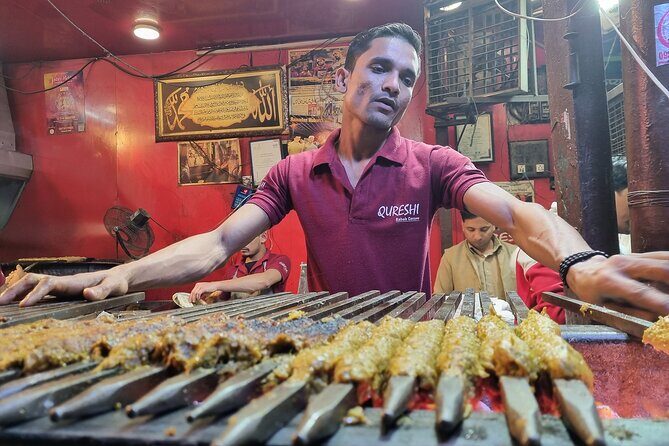Old Delhi Night Food Tour - Kitchens & Local Stories - Stop 4: Jama Masjid lanes and smoky chargrilled kebabs