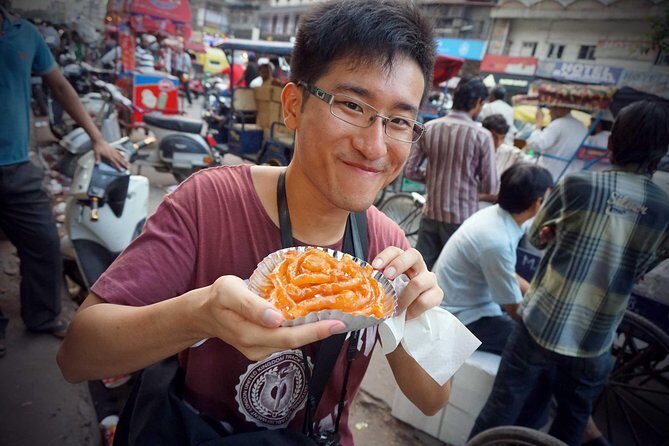 Old Delhi Street Food Tour - Why this Old Delhi street food route works (metro, rickshaw, and food on rails)