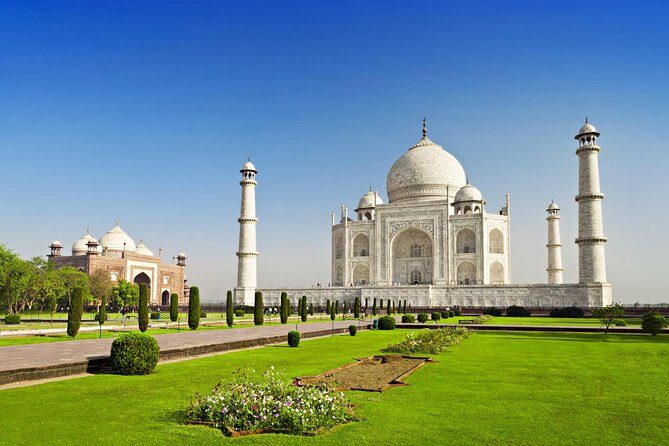 One Day Agra ( Taj Mahal ) private Tour from Delhi - Agra Fort for a different kind of UNESCO site