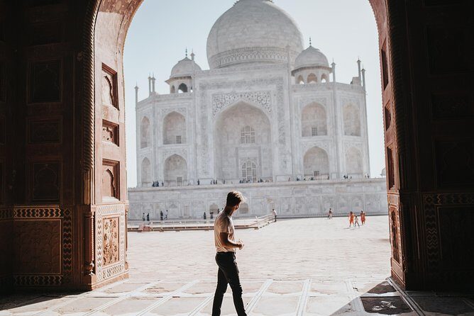Private 02 Days Taj Mahal Tour From Jaipur - Fatehpur Sikri: a full half-day in red sandstone