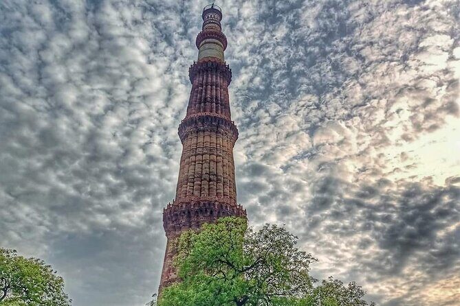 Private 6-Day Golden Triangle Tour: Delhi, Agra, Jaipur by Car - Delhi Day: Old Delhi Rickshaws, New Delhi Landmarks, Akshardham