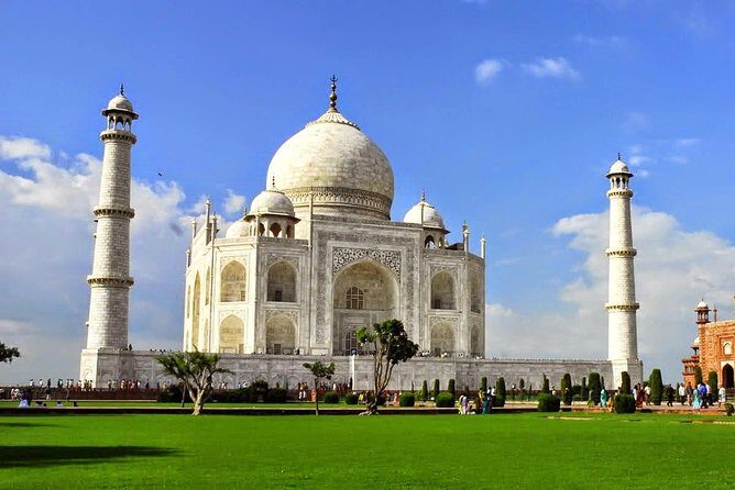 Private Agra Local Sightseeing Tour - Transport comfort: AC car and bottled water