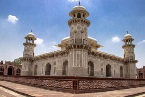 Private Agra Taj Mahal Same Day Tour By Car From Delhi - All Inclusive - The Pickup-to-Agra Drive: Private Comfort + Faster Roads