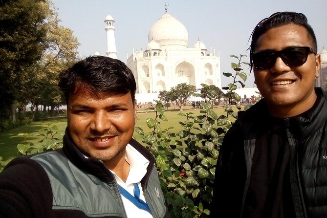 Private Day Tour of Taj Mahal and Agra Fort By Super fast train - Meeting and station transfer: the AC ride that prevents the morning scramble