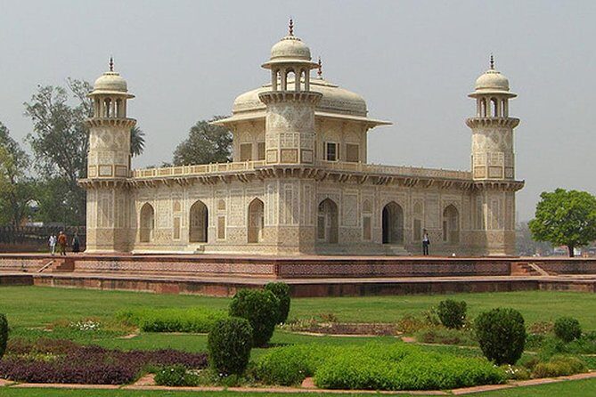 Private Day Trip To Agra Sunrise View Taj Mahal with Agra Fort - Itmad-ud-Daula (Baby Taj): where the details pull their weight