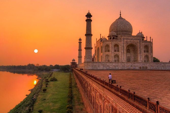 Private Day Trip To Agra Sunrise View Taj Mahal with Agra Fort - Taj Mahal skip-the-line and a guided walkthrough you can follow