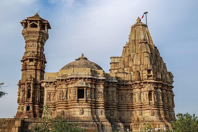 Private Day Trip to Chittorgarh Fort from Udaipur - The drive up: views, gateways, and the pace you control