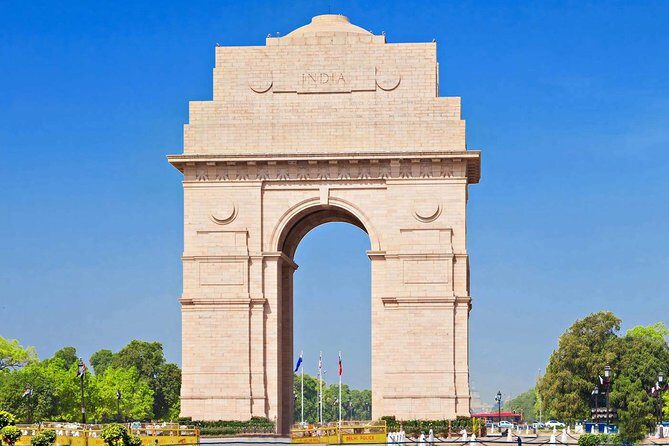 Private Delhi Day Tour with Tour Guide - Getting started smoothly: hotel pickup and the private-car setup