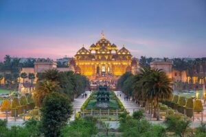 Private Delhi Temples and Spiritual Sites 6 Hours Tour - Choosing Your Pickup Time and Getting Positioned for Old Delhi