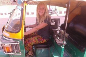 Private Full Day Jaipur Sightseeing Tour By Tuk Tuk - Stop One in Jaipur: Get Oriented Without Wasting Morning Time