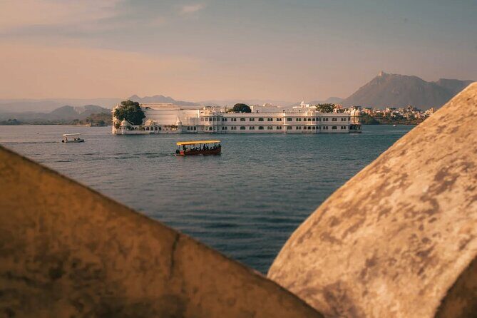 Private Full Day Udaipur Tour with Optional Guide - Entering City Palace of Udaipur: Lake Views and Royal Power Up Close