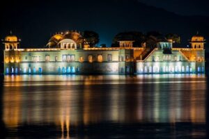Private Guided Half Day Tour Jaipur - Panna Meena ka Kund and Jagat Shiromani Ji Temple: The Quiet Warm-Up