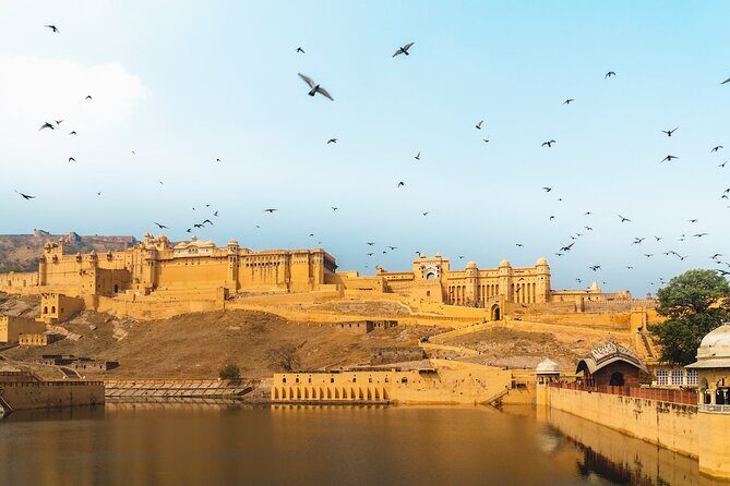 Private Guided Half Day Tour Jaipur - Hawa Mahal and the 953 Jharokhas: Seeing the Palace of Winds