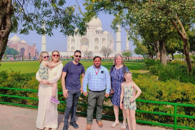 Private Guided Taj Mahal Tour with Skip The Line Entry Ticket - A Taj Mahal visit that respects your time (Agra edition)