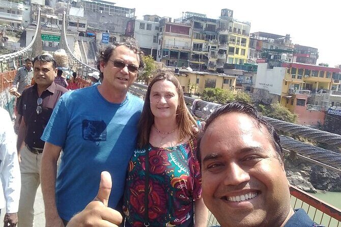 Private Haridwar and Rishikesh Day Tour from Delhi- All Inclusive - Sivananda Ashram: A Quick Spiritual Warm-Up
