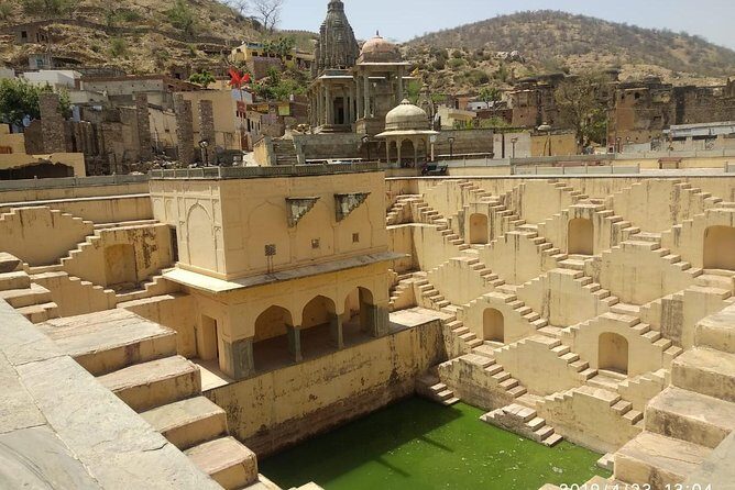 Private Jaipur Full One Day Tour In Pink City With Guide - Jal Mahal and Panna Meena ka Kund: Water Views and Stepwell Geometry