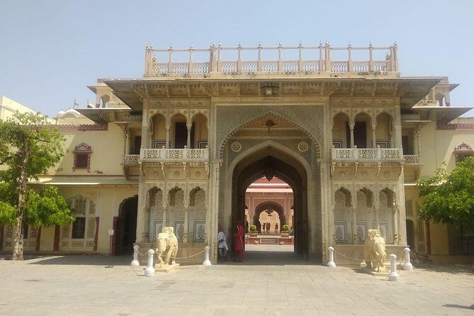 Private Jaipur Full One Day Tour In Pink City With Guide - Comfort and Value: What Your Money Actually Buys